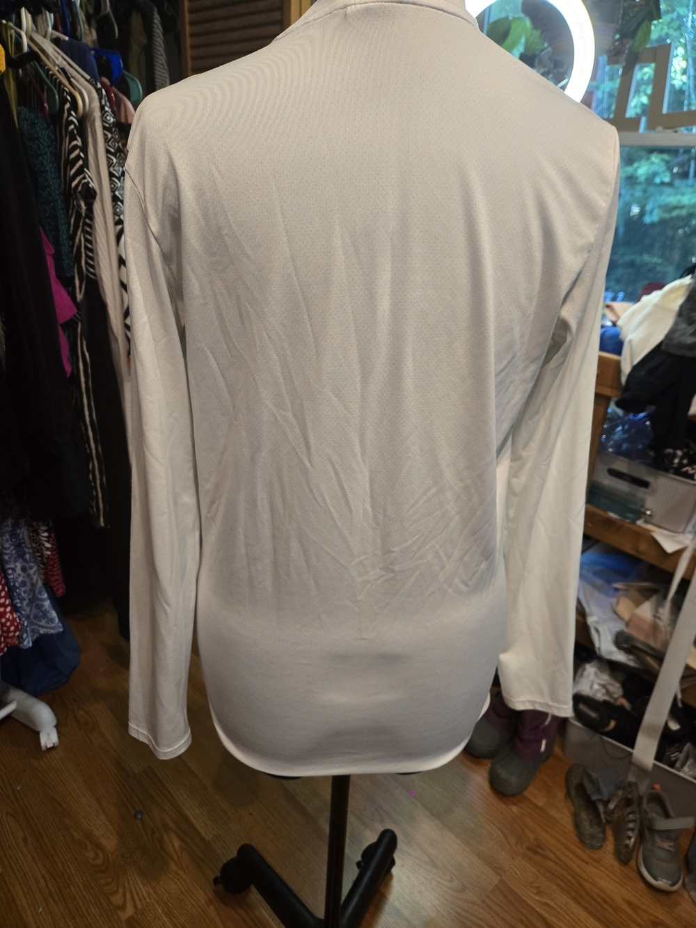 Gymshark Women’s White Long-Sleeve Performance Top - Picture 5 of 8